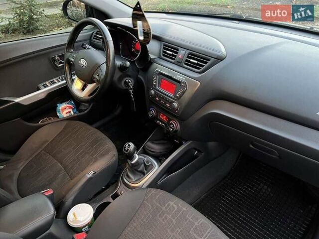 Кіа Ріо 2012 у Одесі на Automoto.ua Сірий Кіа Ріо, об'ємом двигуна 1.6 л та пробігом 103 тис. км за 6650 $, фото 14 на Automoto.ua