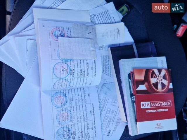 Серый Киа Рио, объемом двигателя 1.6 л и пробегом 98 тыс. км за 9400 $, фото 75 на Automoto.ua