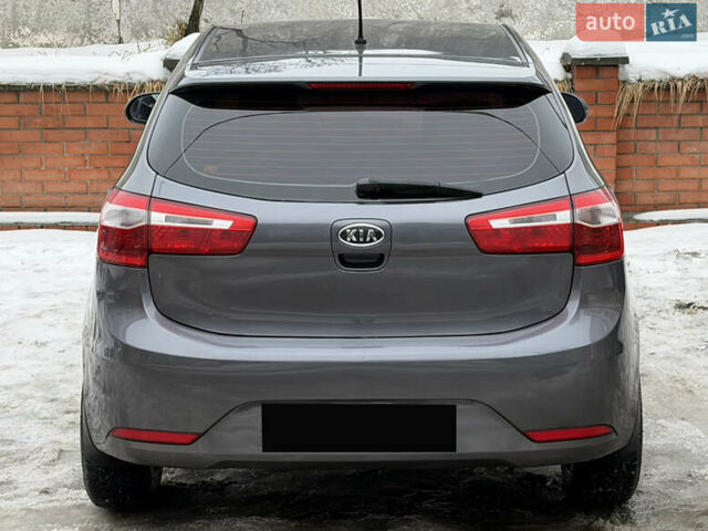 Сірий Кіа Ріо, об'ємом двигуна 1.4 л та пробігом 177 тис. км за 5450 $, фото 4 на Automoto.ua