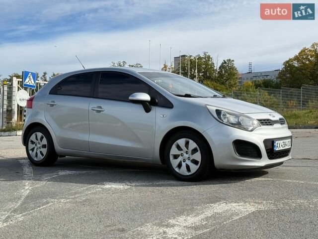 Сірий Кіа Ріо, об'ємом двигуна 1.4 л та пробігом 149 тис. км за 6250 $, фото 8 на Automoto.ua