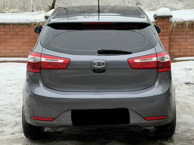 Сірий Кіа Ріо, об'ємом двигуна 1.4 л та пробігом 177 тис. км за 5450 $, фото 4 на Automoto.ua