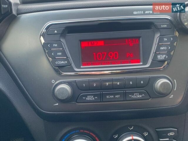 Сірий Кіа Ріо, об'ємом двигуна 1.4 л та пробігом 119 тис. км за 7450 $, фото 13 на Automoto.ua