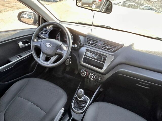 Сірий Кіа Ріо, об'ємом двигуна 1.4 л та пробігом 80 тис. км за 8200 $, фото 17 на Automoto.ua