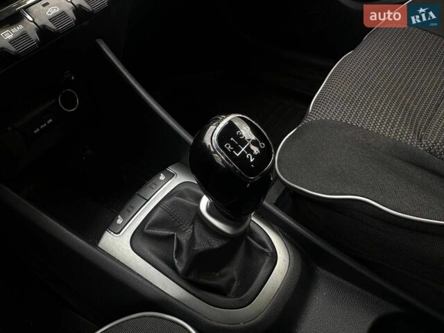 Сірий Кіа Ріо, об'ємом двигуна 1.12 л та пробігом 224 тис. км за 5790 $, фото 25 на Automoto.ua