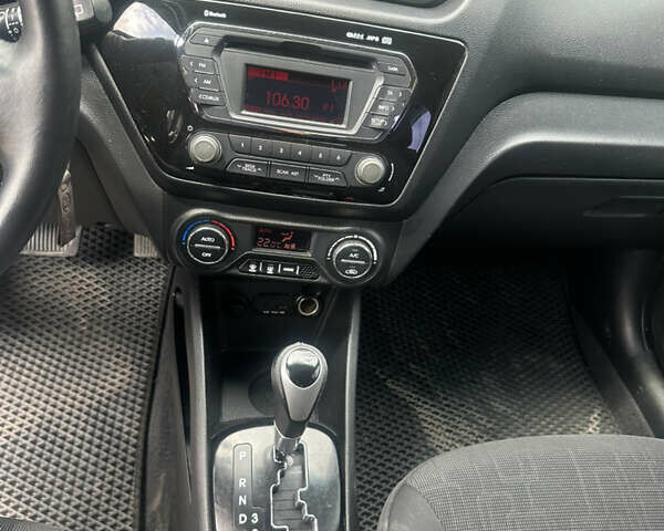 Серый Киа Рио, объемом двигателя 1.6 л и пробегом 167 тыс. км за 7900 $, фото 13 на Automoto.ua