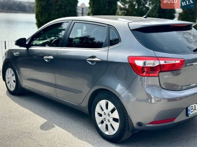 Сірий Кіа Ріо, об'ємом двигуна 1.6 л та пробігом 150 тис. км за 7900 $, фото 4 на Automoto.ua