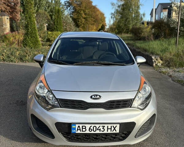Серый Киа Рио, объемом двигателя 1.59 л и пробегом 138 тыс. км за 7800 $, фото 1 на Automoto.ua