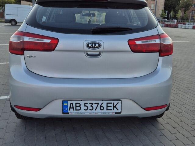 Серый Киа Рио, объемом двигателя 1.4 л и пробегом 162 тыс. км за 6664 $, фото 3 на Automoto.ua