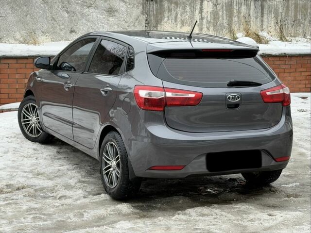 Сірий Кіа Ріо, об'ємом двигуна 1.4 л та пробігом 177 тис. км за 5450 $, фото 5 на Automoto.ua