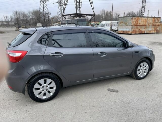 Сірий Кіа Ріо, об'ємом двигуна 1.6 л та пробігом 156 тис. км за 8800 $, фото 12 на Automoto.ua