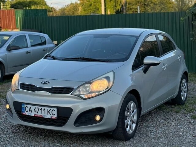 Сірий Кіа Ріо, об'ємом двигуна 1.12 л та пробігом 224 тис. км за 4900 $, фото 4 на Automoto.ua