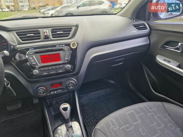 Серый Киа Рио, объемом двигателя 1.6 л и пробегом 98 тыс. км за 9400 $, фото 61 на Automoto.ua