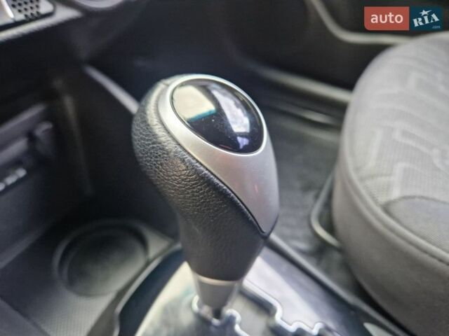 Серый Киа Рио, объемом двигателя 1.6 л и пробегом 98 тыс. км за 9400 $, фото 45 на Automoto.ua