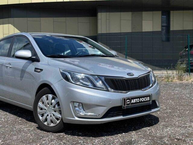 Серый Киа Рио, объемом двигателя 1.4 л и пробегом 62 тыс. км за 7990 $, фото 1 на Automoto.ua