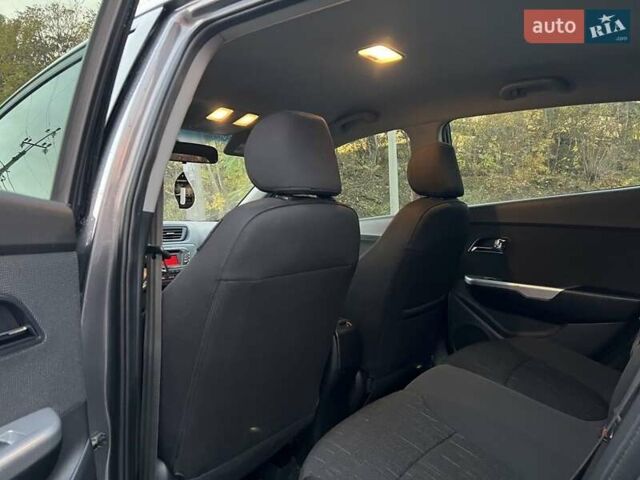 Кіа Ріо 2012 у Одесі на Automoto.ua Сірий Кіа Ріо, об'ємом двигуна 1.6 л та пробігом 103 тис. км за 6650 $, фото 11 на Automoto.ua