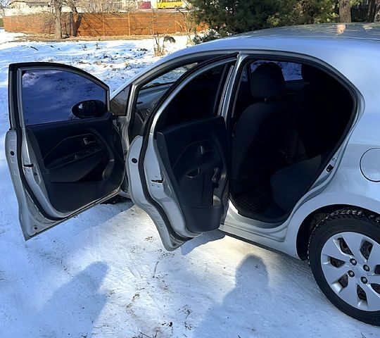 Серый Киа Рио, объемом двигателя 14 л и пробегом 143 тыс. км за 6500 $, фото 8 на Automoto.ua