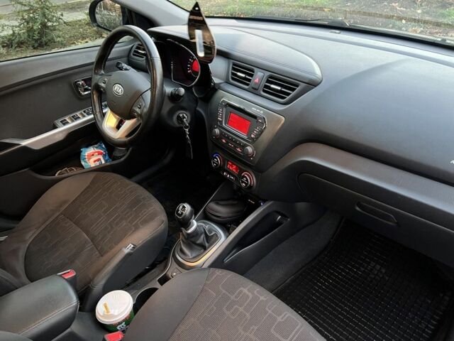 Кіа Ріо 2012 у Одесі на Automoto.ua Сірий Кіа Ріо, об'ємом двигуна 1.6 л та пробігом 103 тис. км за 6650 $, фото 14 на Automoto.ua