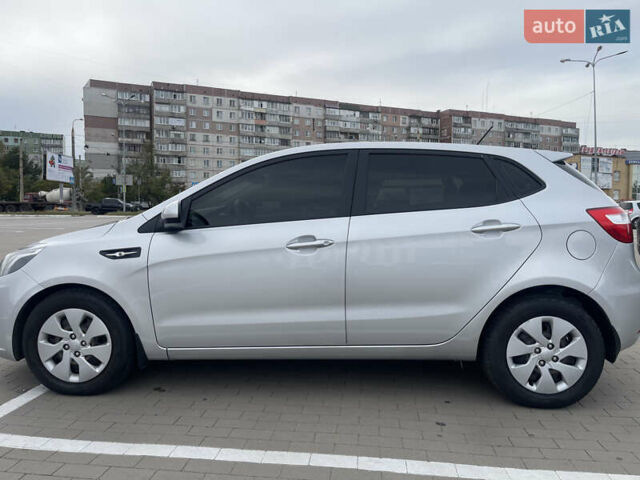 Сірий Кіа Ріо, об'ємом двигуна 1.4 л та пробігом 226 тис. км за 7000 $, фото 4 на Automoto.ua