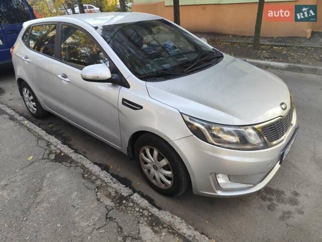 Серый Киа Рио, объемом двигателя 1.6 л и пробегом 218 тыс. км за 6500 $, фото 7 на Automoto.ua