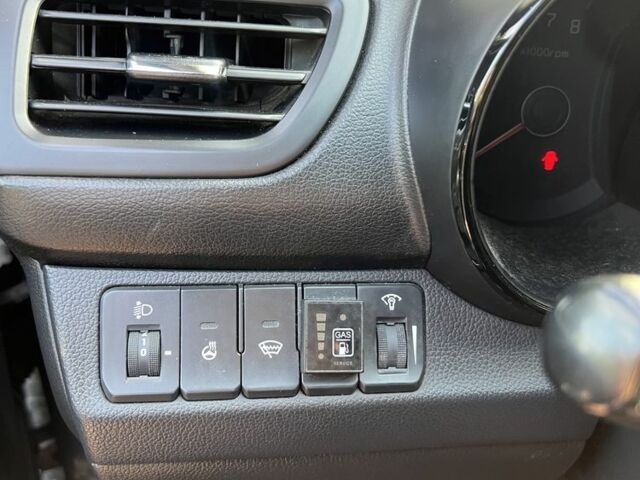 Сірий Кіа Ріо, об'ємом двигуна 1.6 л та пробігом 150 тис. км за 7200 $, фото 8 на Automoto.ua