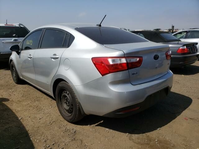 Серый Киа Рио, объемом двигателя 1.6 л и пробегом 299 тыс. км за 5880 $, фото 3 на Automoto.ua
