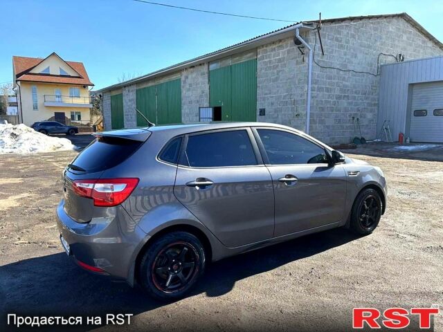 Сірий Кіа Ріо, об'ємом двигуна 1.6 л та пробігом 270 тис. км за 7300 $, фото 3 на Automoto.ua