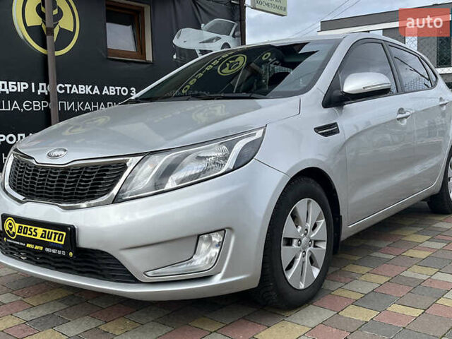 Серый Киа Рио, объемом двигателя 1.59 л и пробегом 218 тыс. км за 8500 $, фото 2 на Automoto.ua