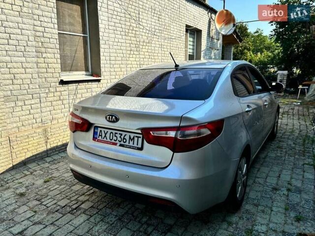 Серый Киа Рио, объемом двигателя 1.59 л и пробегом 145 тыс. км за 8800 $, фото 5 на Automoto.ua