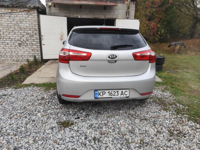 Серый Киа Рио, объемом двигателя 1.6 л и пробегом 216 тыс. км за 6800 $, фото 4 на Automoto.ua