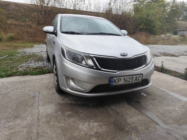 Серый Киа Рио, объемом двигателя 1.6 л и пробегом 216 тыс. км за 6800 $, фото 2 на Automoto.ua