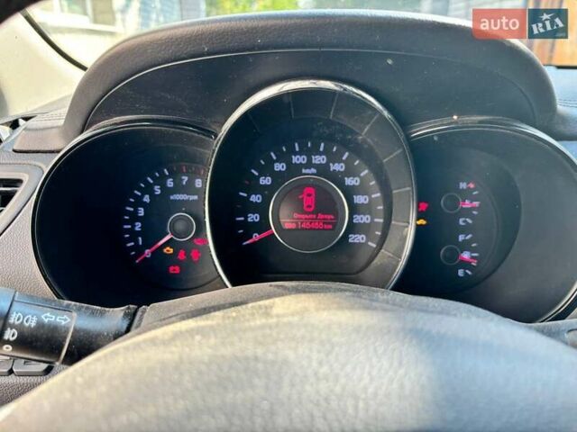 Серый Киа Рио, объемом двигателя 1.59 л и пробегом 145 тыс. км за 8800 $, фото 8 на Automoto.ua