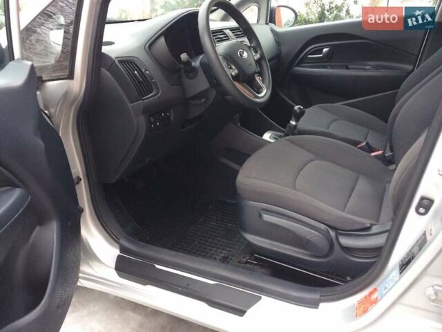 Серый Киа Рио, объемом двигателя 1.25 л и пробегом 172 тыс. км за 6800 $, фото 13 на Automoto.ua