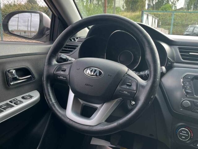 Серый Киа Рио, объемом двигателя 1.6 л и пробегом 218 тыс. км за 8500 $, фото 9 на Automoto.ua