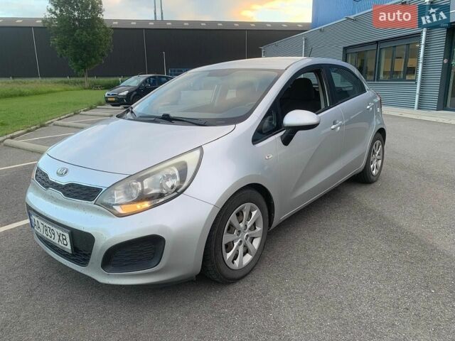 Сірий Кіа Ріо, об'ємом двигуна 1.12 л та пробігом 205 тис. км за 5500 $, фото 3 на Automoto.ua
