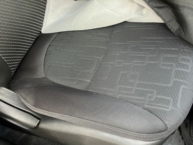 Сірий Кіа Ріо, об'ємом двигуна 1.6 л та пробігом 150 тис. км за 7200 $, фото 10 на Automoto.ua