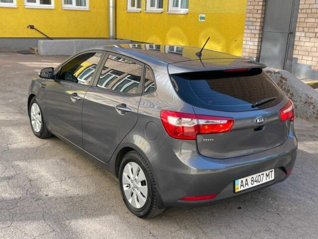 Серый Киа Рио, объемом двигателя 1.6 л и пробегом 160 тыс. км за 7792 $, фото 3 на Automoto.ua