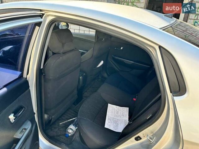 Серый Киа Рио, объемом двигателя 1.59 л и пробегом 145 тыс. км за 8800 $, фото 7 на Automoto.ua