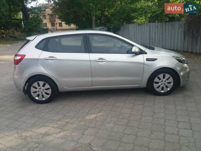 Сірий Кіа Ріо, об'ємом двигуна 1.59 л та пробігом 195 тис. км за 5900 $, фото 9 на Automoto.ua