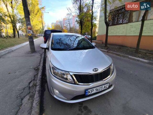 Серый Киа Рио, объемом двигателя 1.6 л и пробегом 218 тыс. км за 6500 $, фото 2 на Automoto.ua