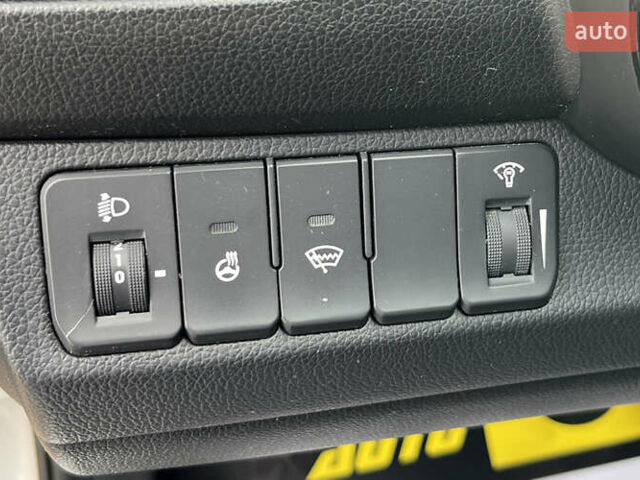 Серый Киа Рио, объемом двигателя 1.59 л и пробегом 218 тыс. км за 8500 $, фото 12 на Automoto.ua