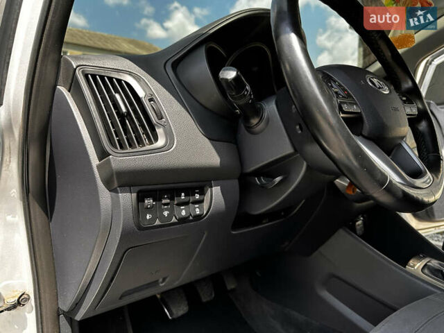 Серый Киа Рио, объемом двигателя 1.1 л и пробегом 190 тыс. км за 5999 $, фото 26 на Automoto.ua