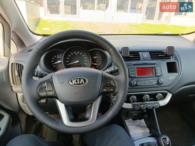 Сірий Кіа Ріо, об'ємом двигуна 1.12 л та пробігом 202 тис. км за 5600 $, фото 6 на Automoto.ua