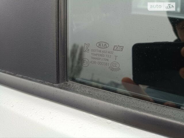 Сірий Кіа Ріо, об'ємом двигуна 1.12 л та пробігом 202 тис. км за 5600 $, фото 18 на Automoto.ua