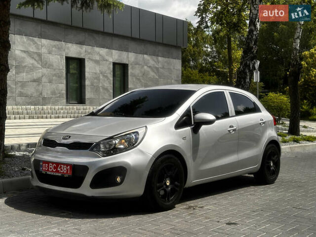 Серый Киа Рио, объемом двигателя 1.1 л и пробегом 190 тыс. км за 5999 $, фото 5 на Automoto.ua