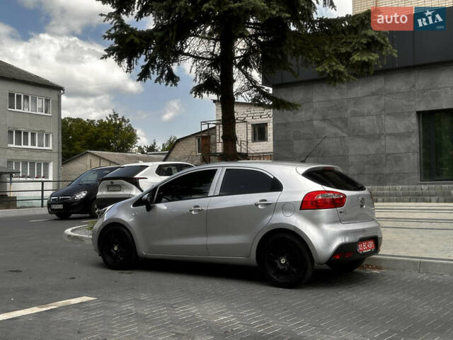 Серый Киа Рио, объемом двигателя 1.1 л и пробегом 190 тыс. км за 5999 $, фото 8 на Automoto.ua