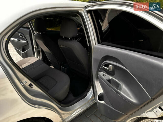 Серый Киа Рио, объемом двигателя 1.1 л и пробегом 190 тыс. км за 5999 $, фото 41 на Automoto.ua