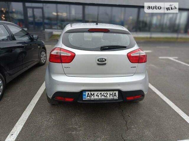 Сірий Кіа Ріо, об'ємом двигуна 1.12 л та пробігом 196 тис. км за 7500 $, фото 8 на Automoto.ua