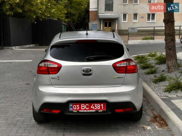 Серый Киа Рио, объемом двигателя 1.1 л и пробегом 190 тыс. км за 5999 $, фото 10 на Automoto.ua