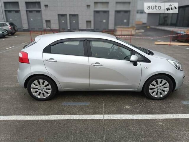 Сірий Кіа Ріо, об'ємом двигуна 1.12 л та пробігом 196 тис. км за 7500 $, фото 6 на Automoto.ua