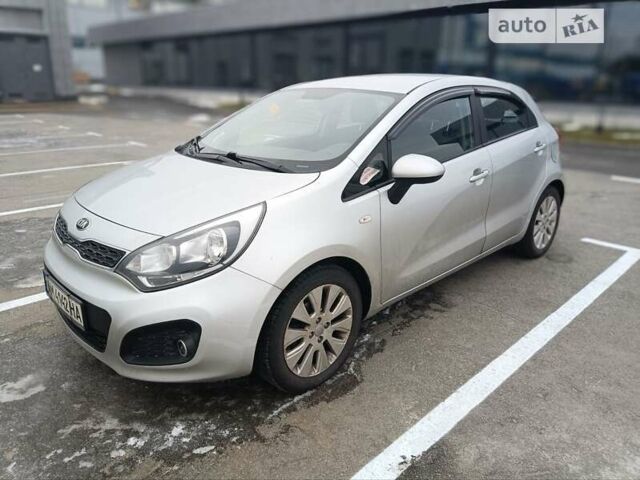 Сірий Кіа Ріо, об'ємом двигуна 1.12 л та пробігом 196 тис. км за 7500 $, фото 3 на Automoto.ua